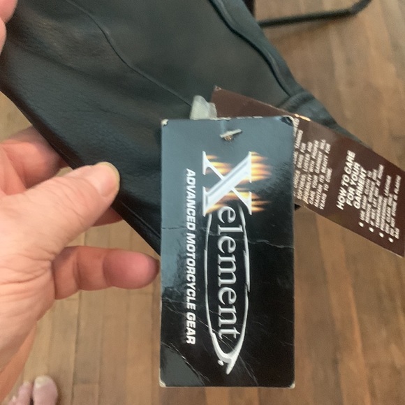 XELEMENT MOTORCYCLE JACKET - Picture 3 of 6